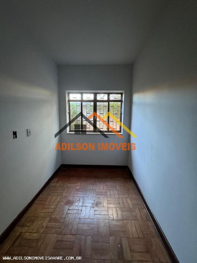 Casa, 4 quartos, 230 m² - Foto 2