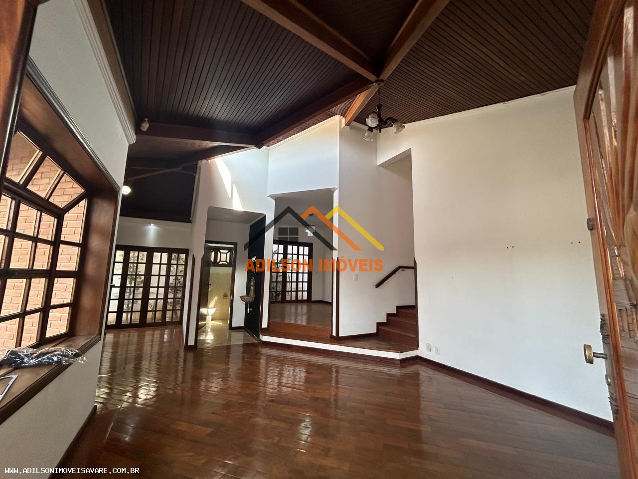 Casa, 4 quartos, 315 m² - Foto 2