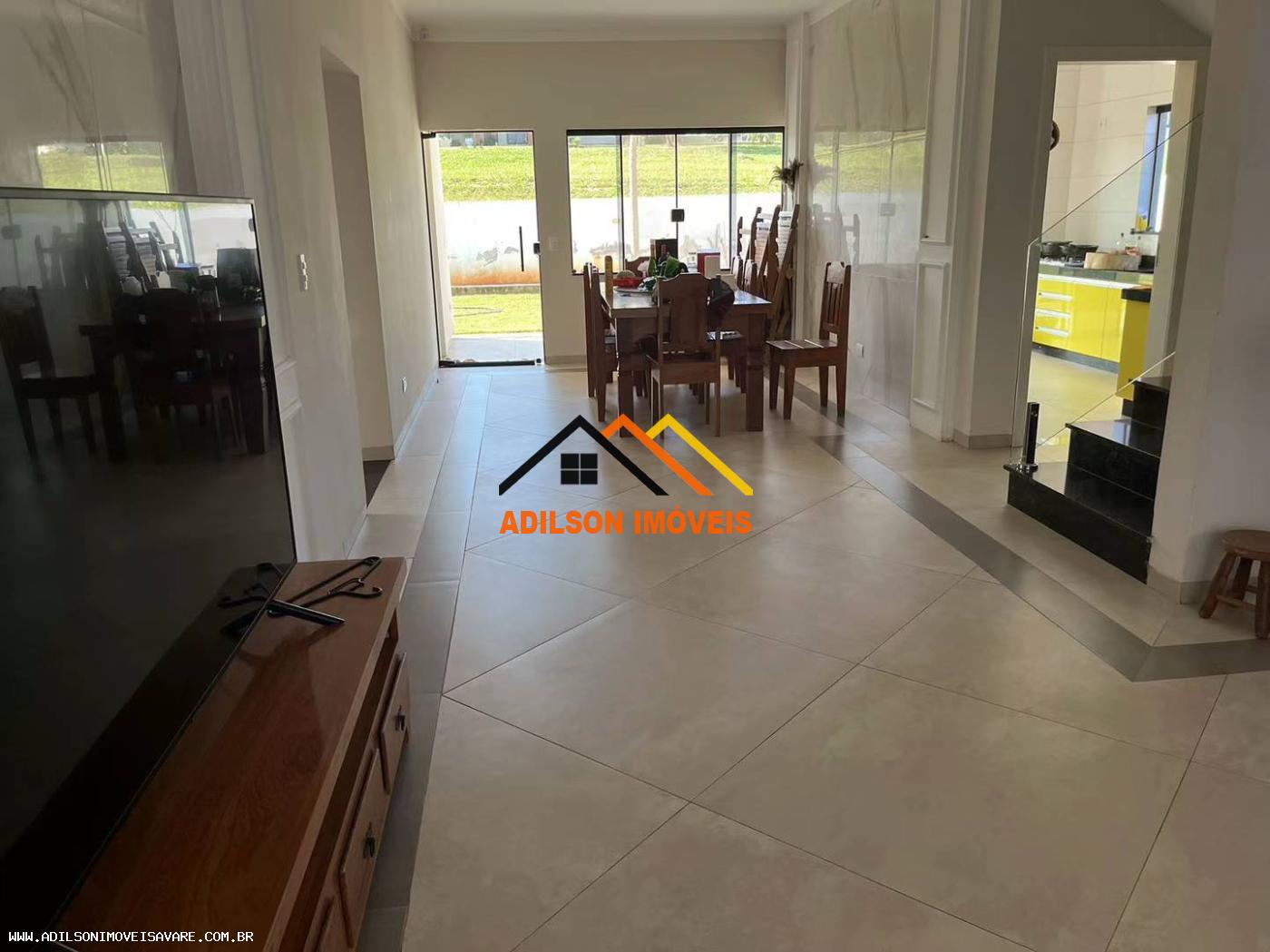 Casa, 5 quartos, 212 m² - Foto 4