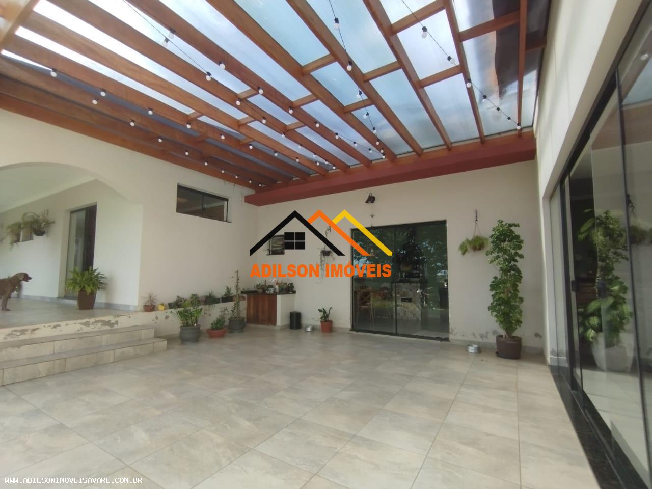 Casa, 5 quartos, 377 m² - Foto 1