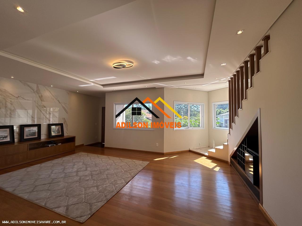 Casa, 3 quartos, 235 m² - Foto 2