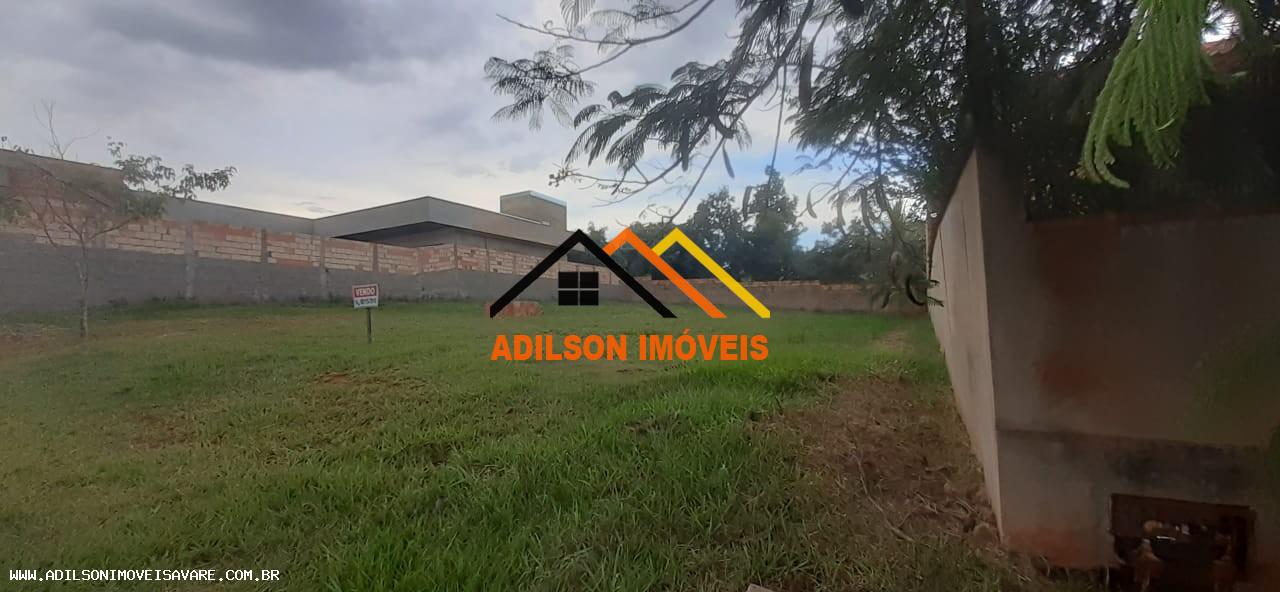 Loteamento e Condomínio, 600 m² - Foto 1