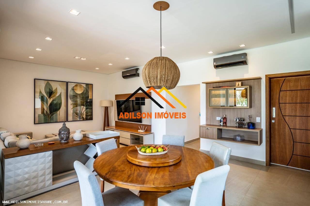 Casa, 4 quartos, 218 m² - Foto 3