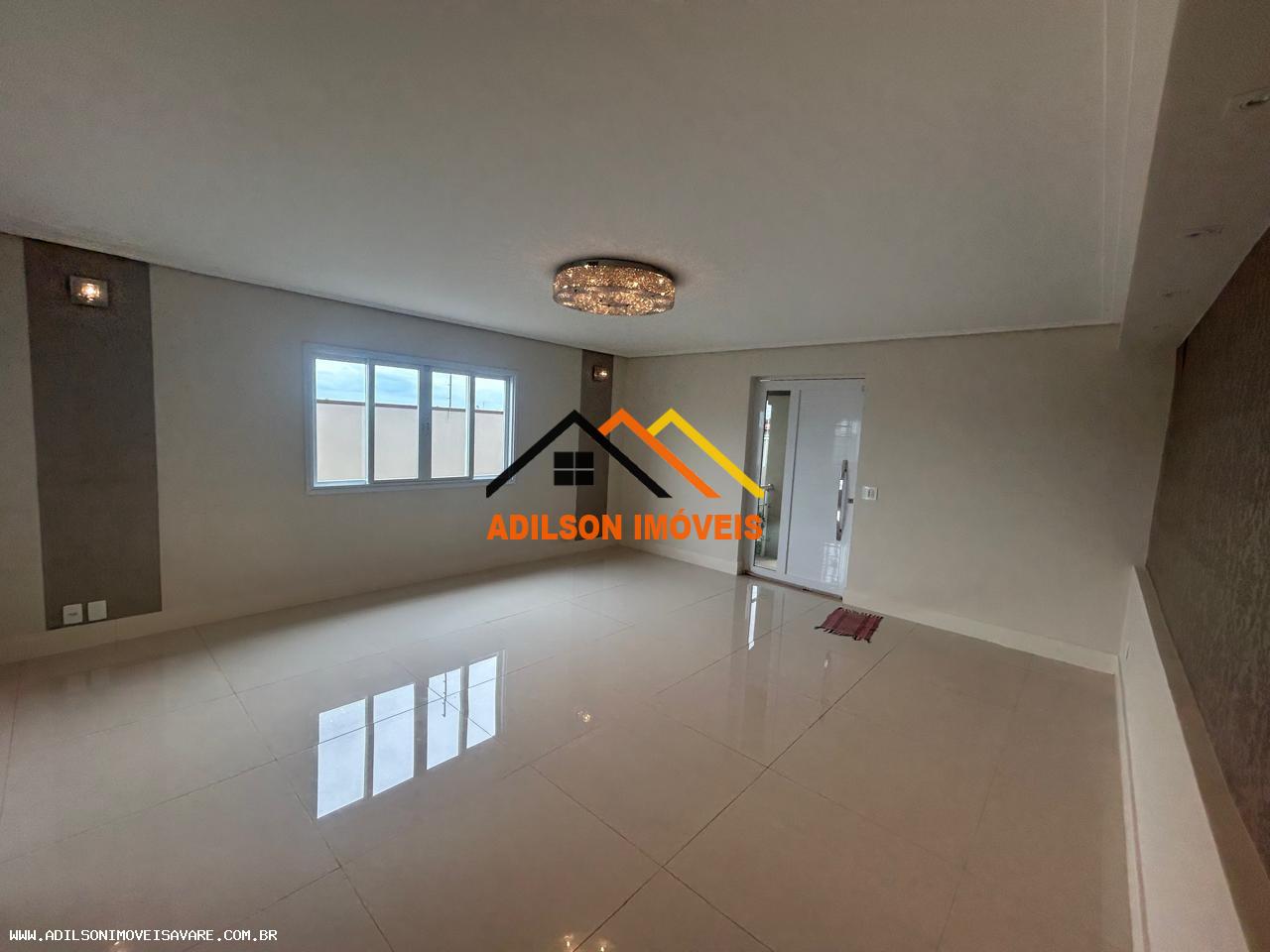 Casa, 3 quartos, 211 m² - Foto 3