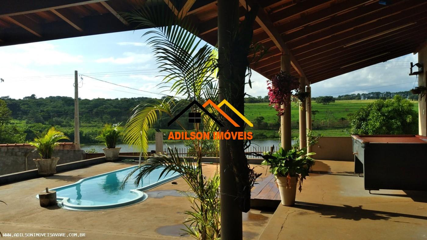 Chácara, 3 quartos, 1030 m² - Foto 1