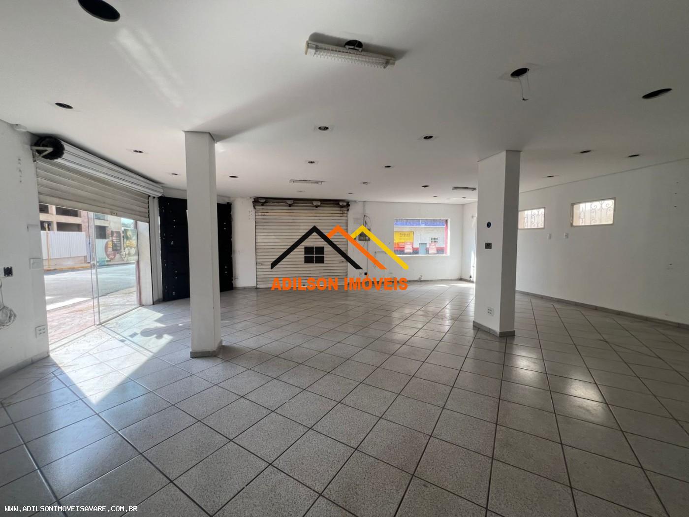 Prédio Inteiro - Foto 1