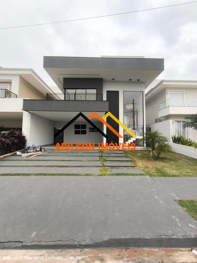 Casa, 4 quartos, 286 m² - Foto 1