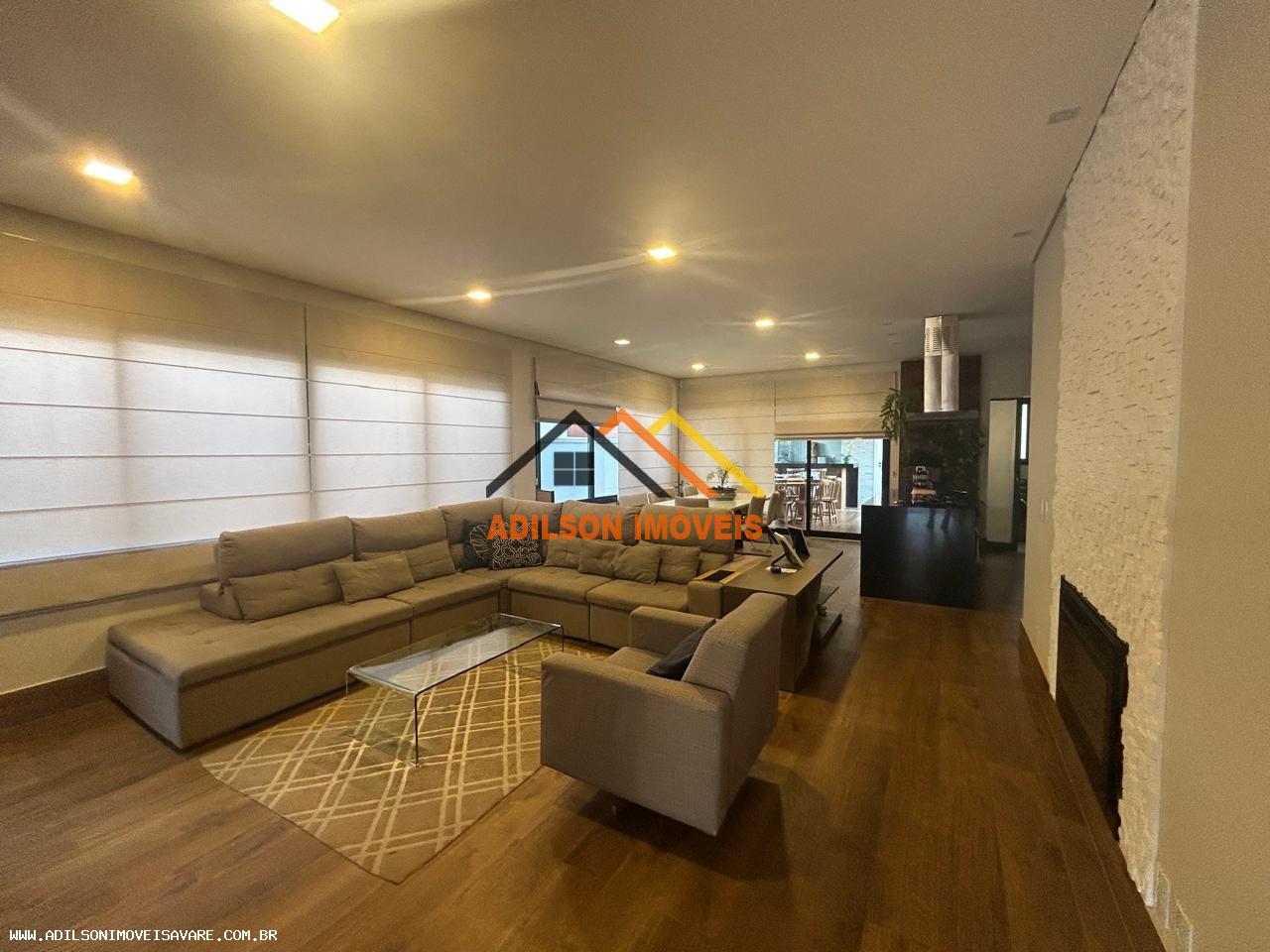 Casa, 3 quartos, 210 m² - Foto 2