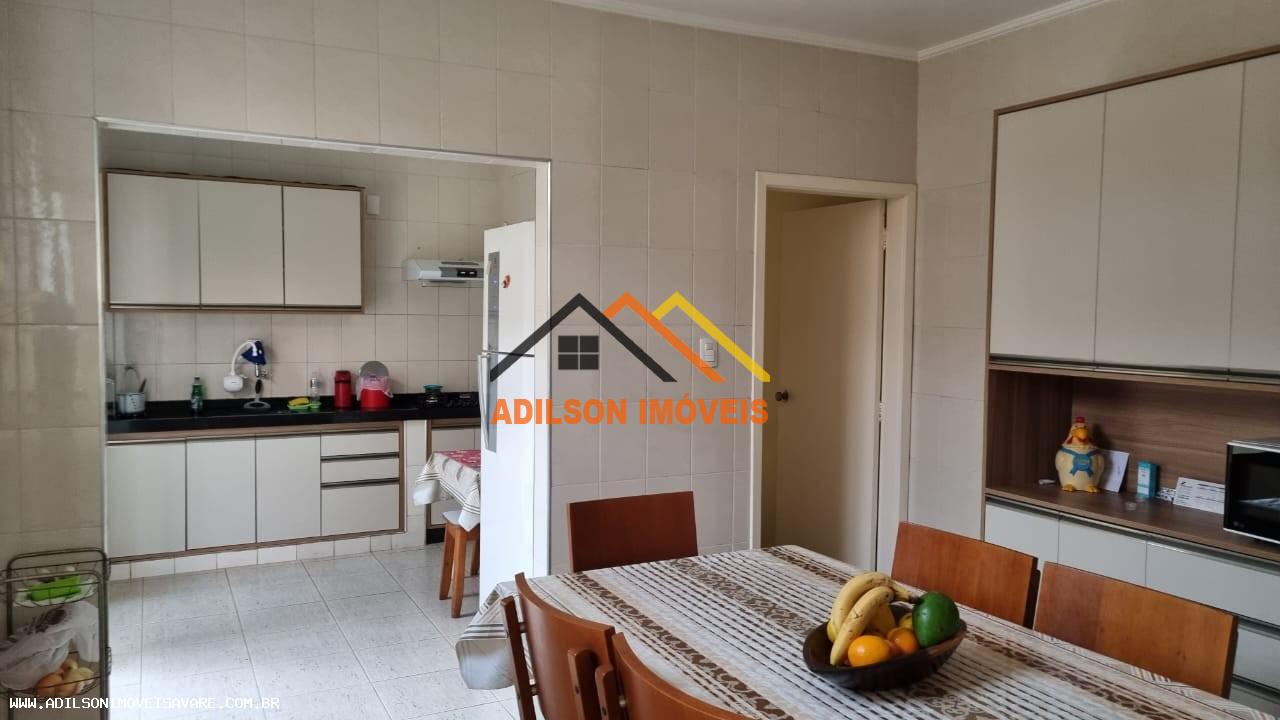 Casa, 3 quartos, 215 m² - Foto 4