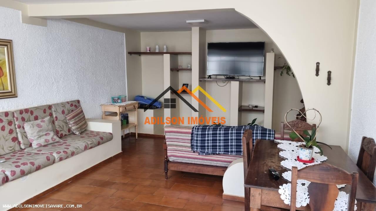Casa, 3 quartos, 215 m² - Foto 2