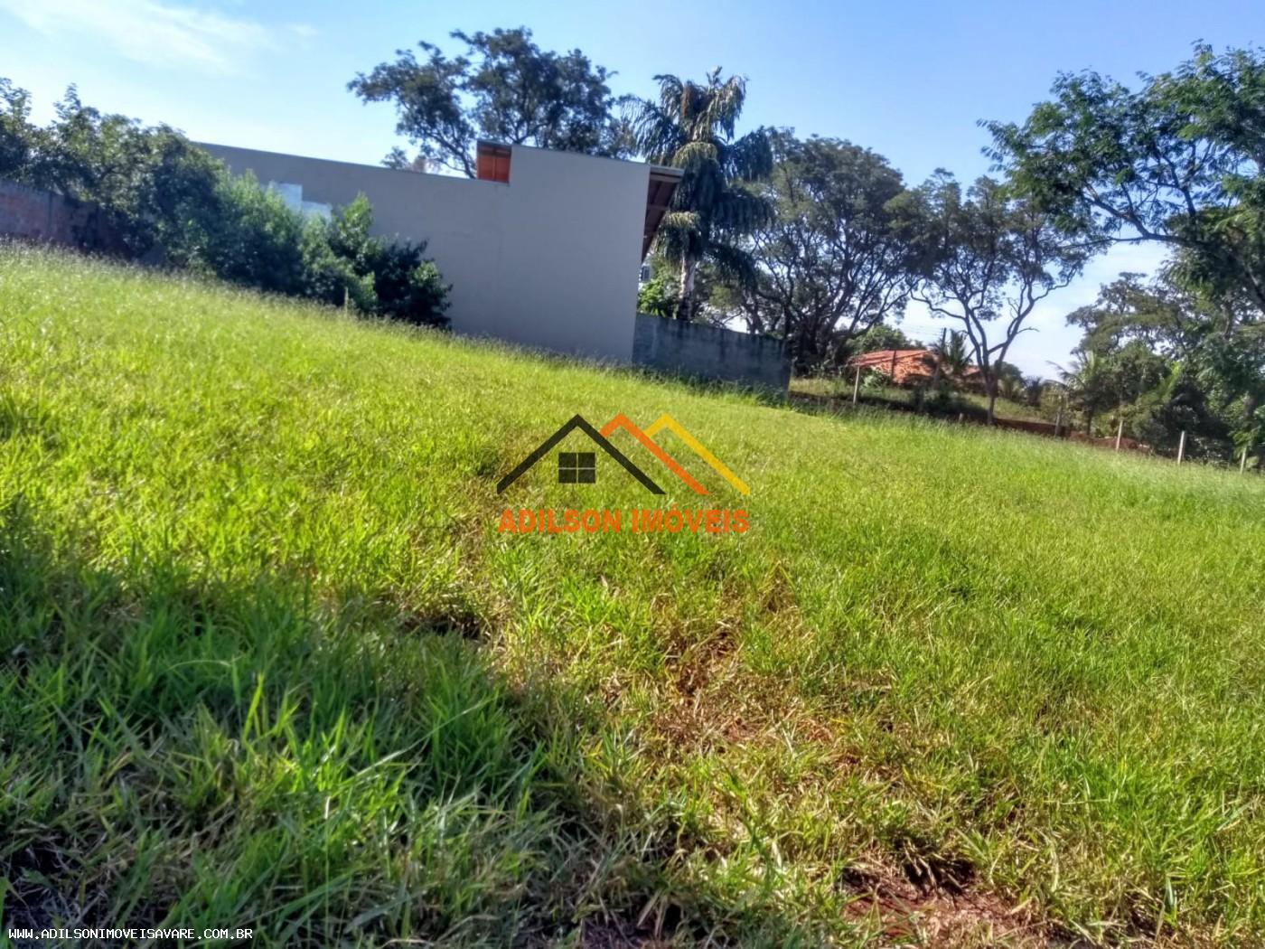 Loteamento e Condomínio, 600 m² - Foto 1