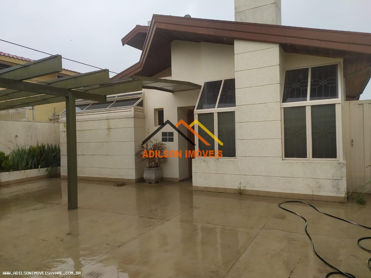 Casa, 3 quartos, 233 m² - Foto 1