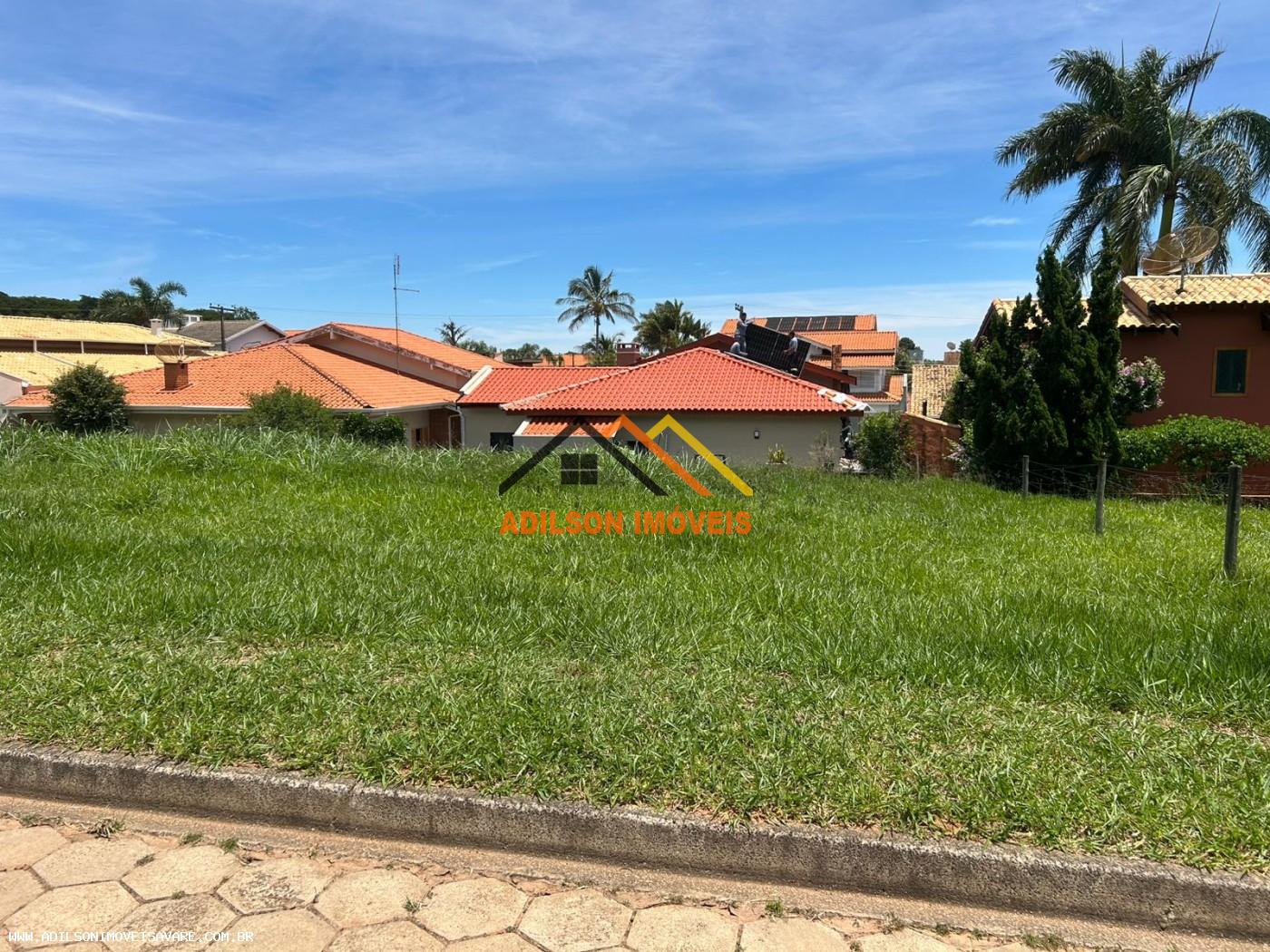 Loteamento e Condomínio, 400 m² - Foto 1