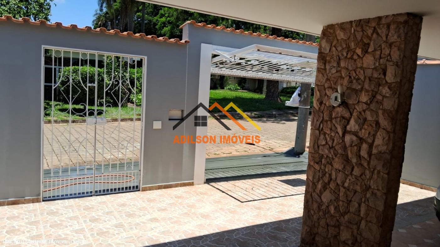 Casa, 3 quartos, 199 m² - Foto 2