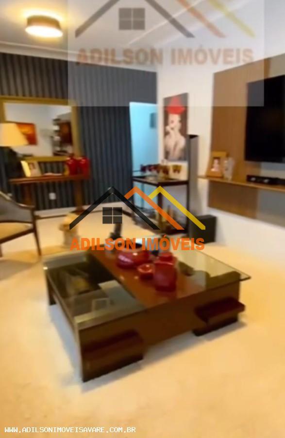 Casa, 4 quartos, 200 m² - Foto 1