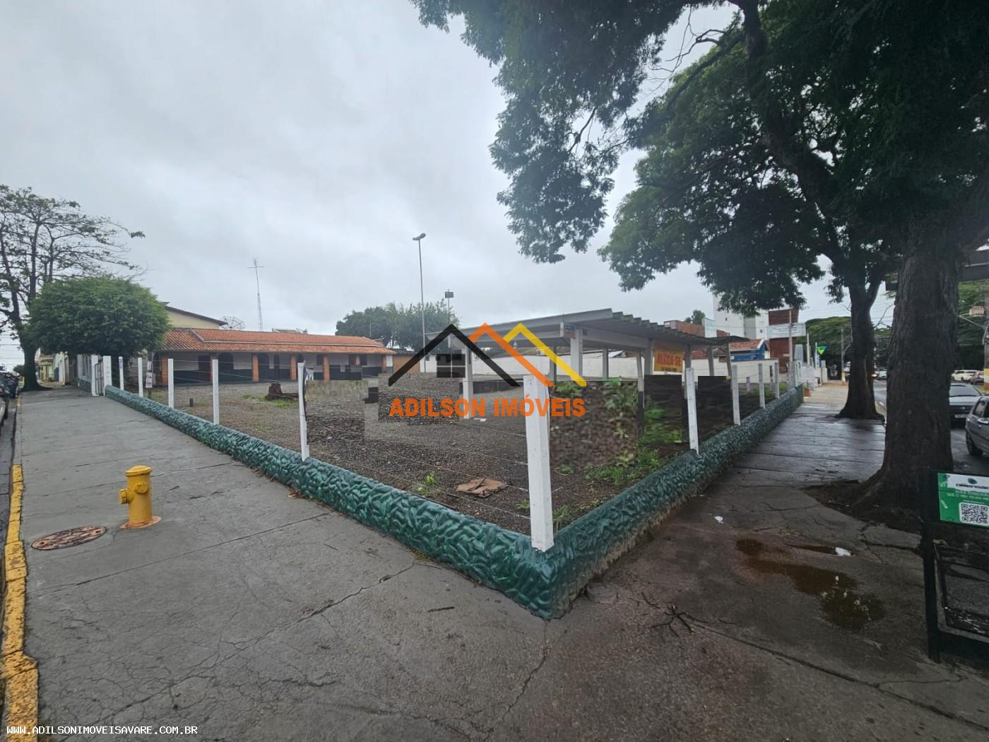 Prédio Inteiro - Foto 1