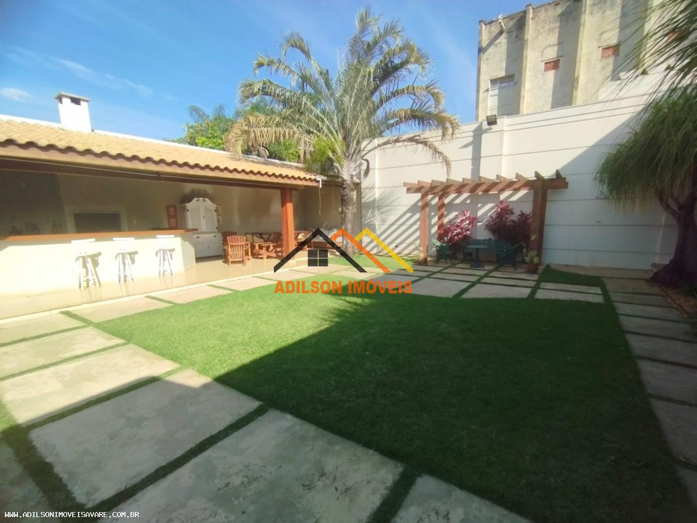 Casa, 4 quartos, 311 m² - Foto 1