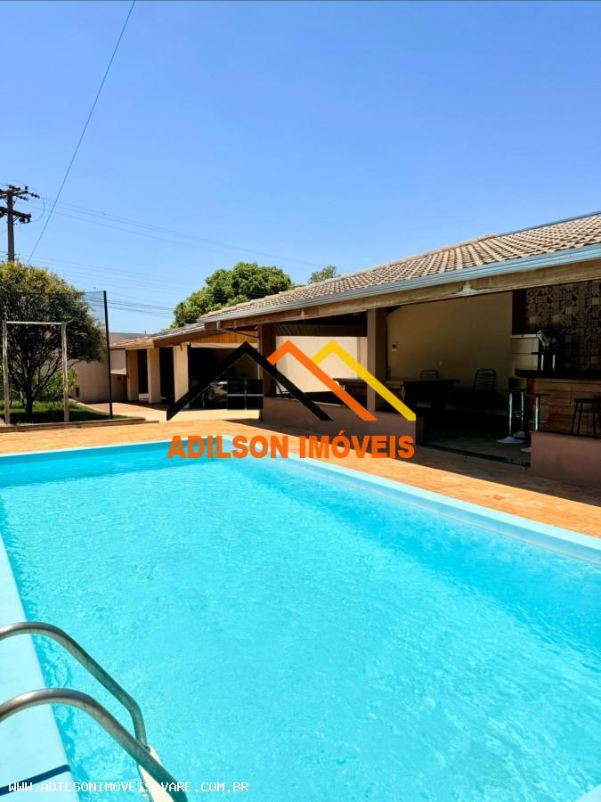 Casa, 3 quartos, 237 m² - Foto 1
