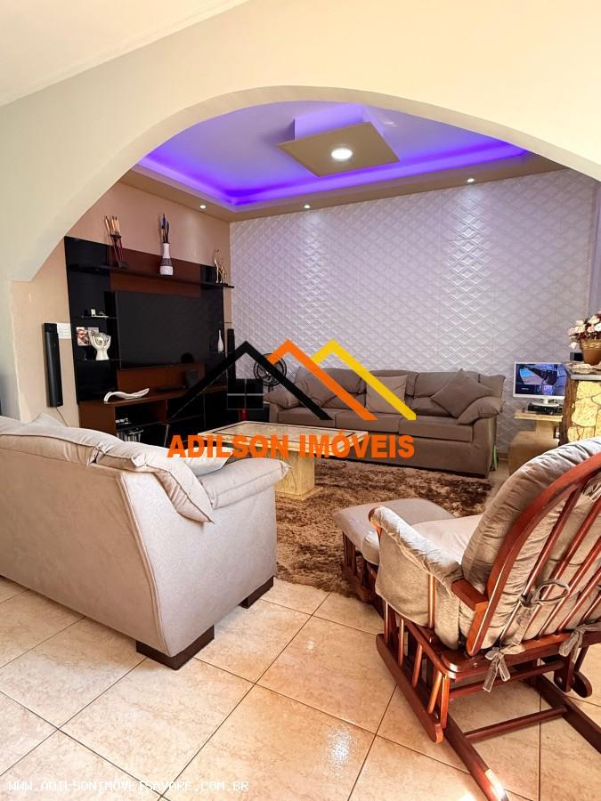 Casa, 3 quartos, 237 m² - Foto 9